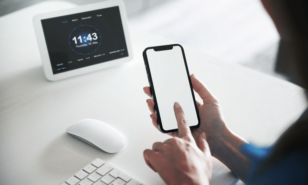 Review competitor comparison at the topic level